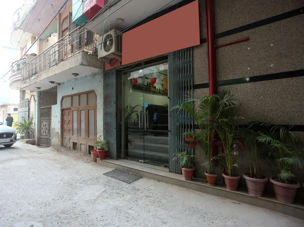 Oyo 6596 Hotel Flight Path New Delhi