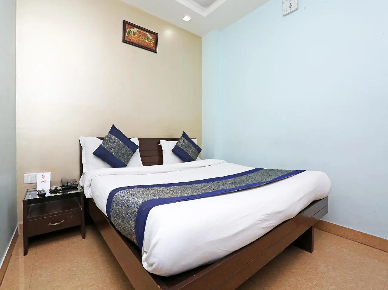 ***  Oyo 6596 Hotel Flight Path New Delhi India